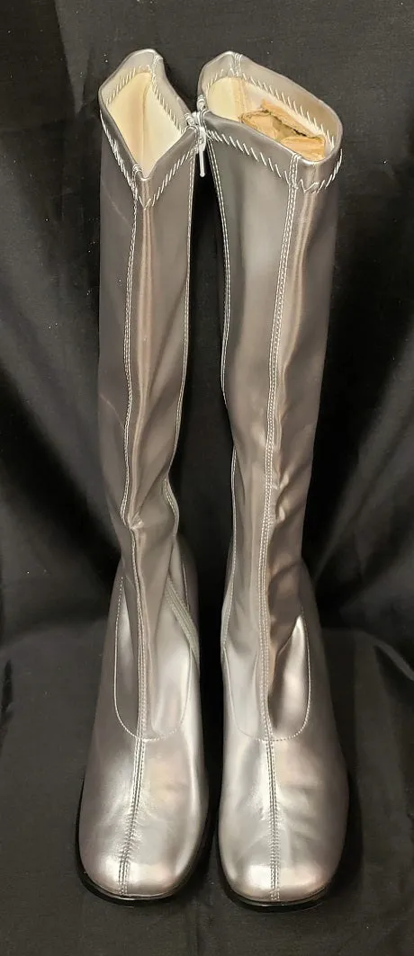 3" Gogo -- Women's Dress Boot -- Silver