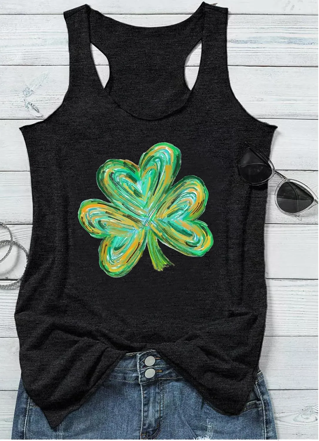 St Patrick's Day Shamrock Tank Tops for Women Lucky Leopard Clover Graphic Racerback T Shirt Paddy's Irish Tops Camisole