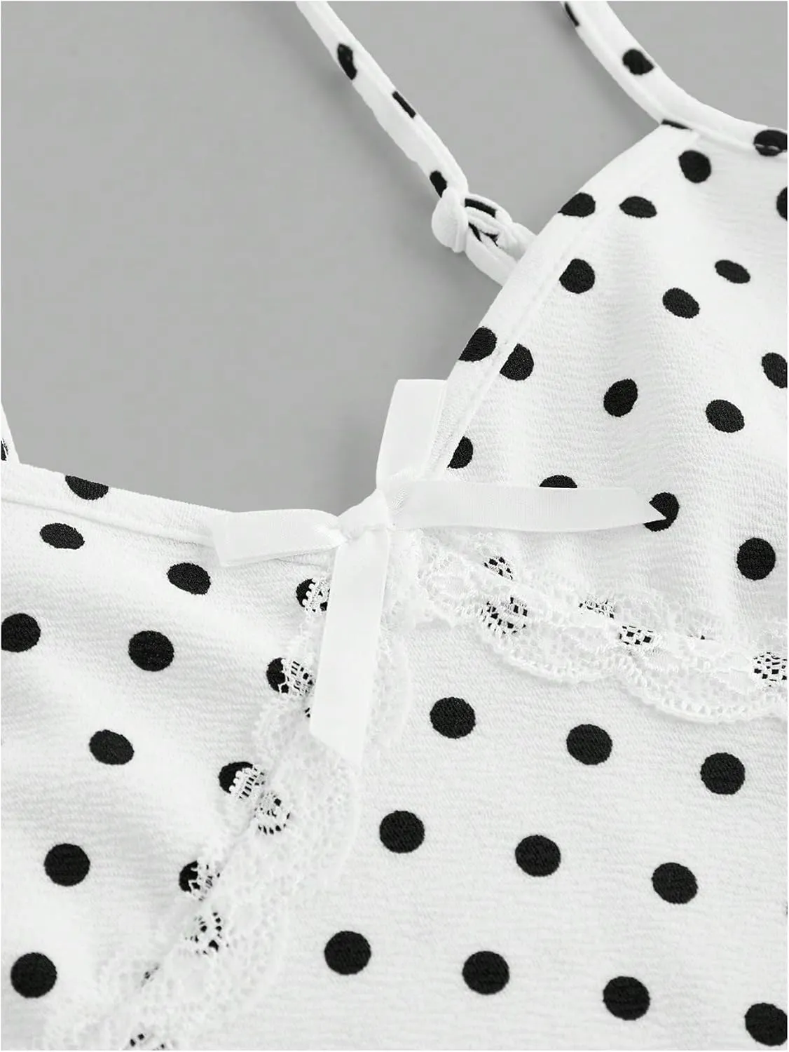 Verdusa Women's Polka Dots Bow Lace Cami Top Sleeveless V Neck Fitted Camisole