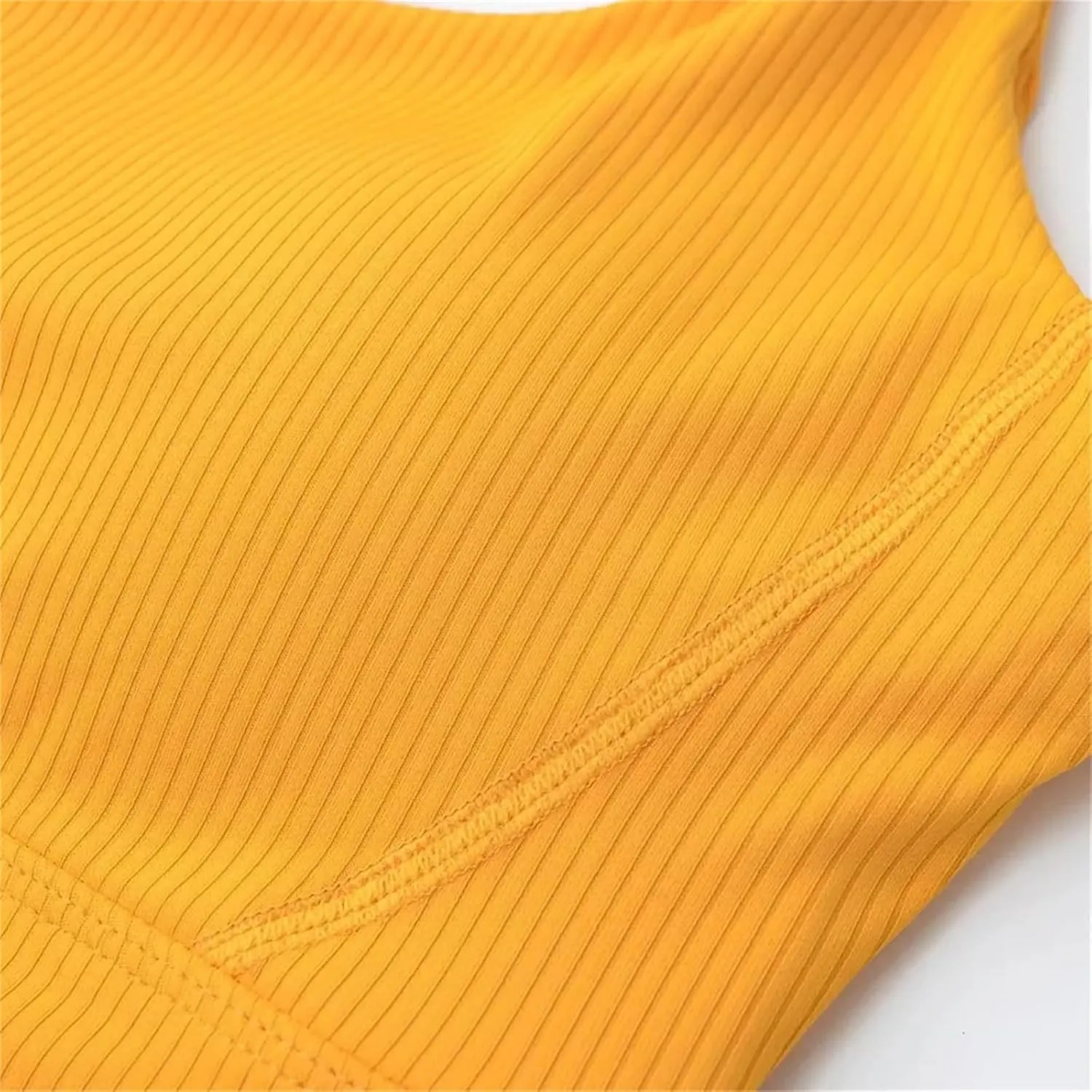 Women's Round Neck Sleeveless Tank Top Built-in Chest Pad Ribbed Casual Camisole